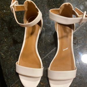 14th & Union White Flat Sandals